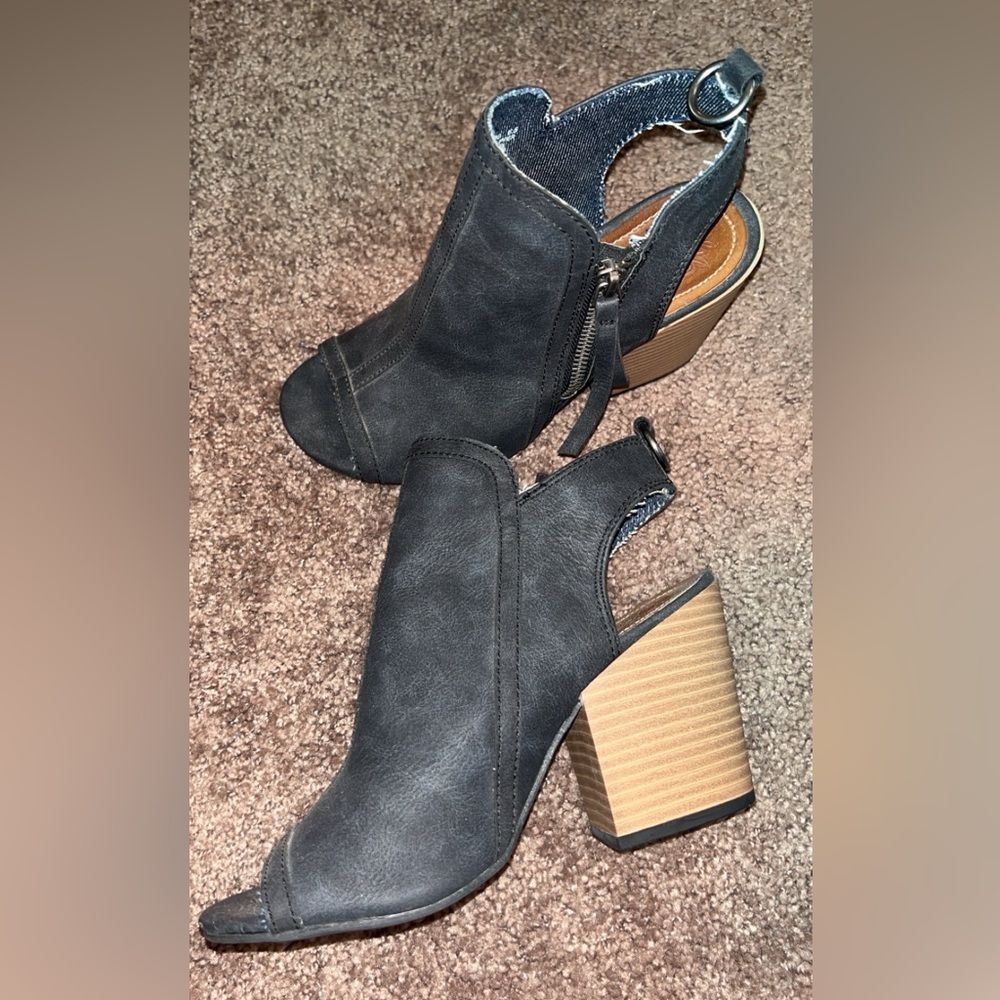 Stylish Black Ankle Boots for Women